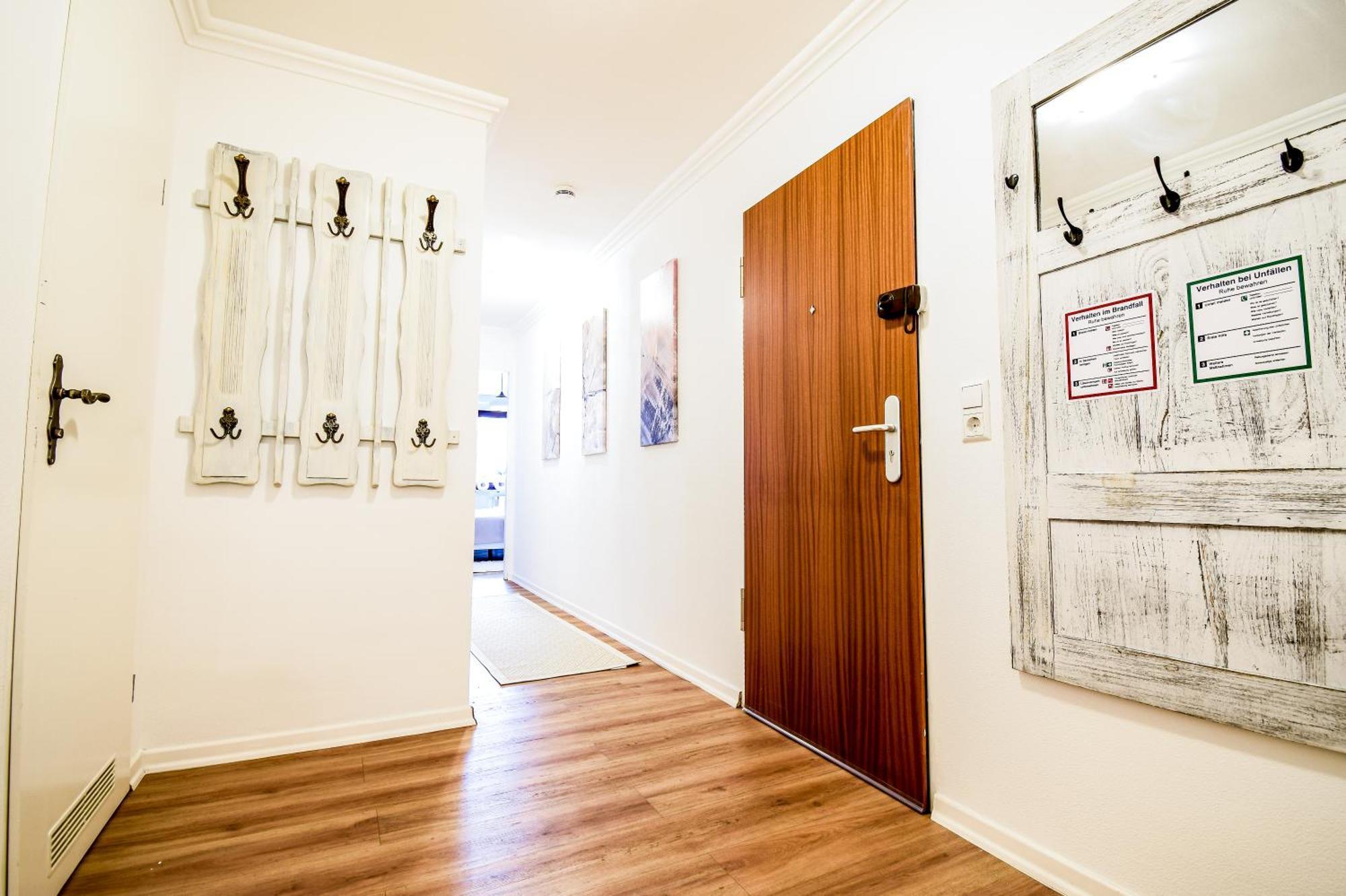 Scandic-Apartment - Balkony & Garage, 3Z, 80M2 Pforzheim Luaran gambar